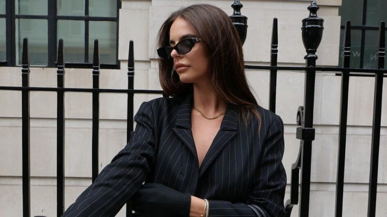 Discovering the Allure of AAA Replica Clothes: Luxury Looks at Budget-Friendly Prices