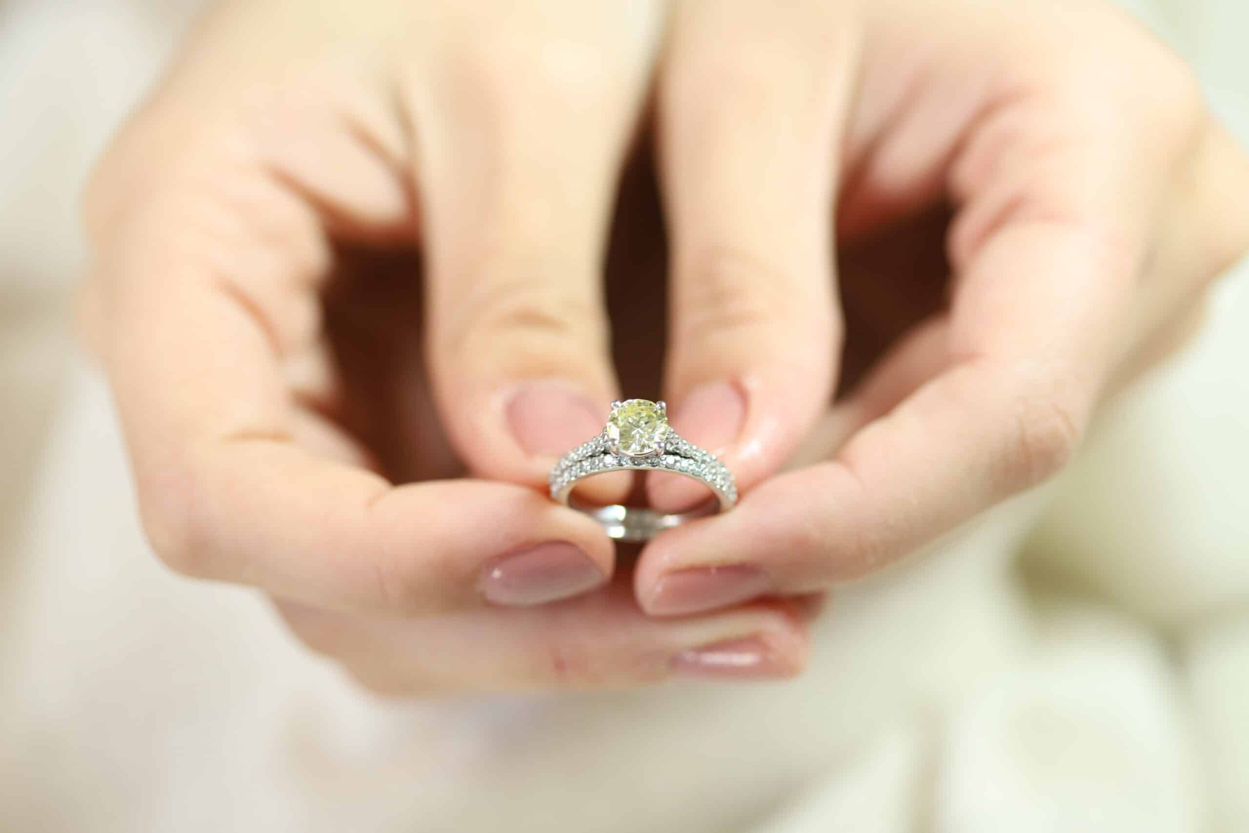 Hong Kong Unique Engagement Ring Styles