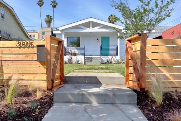 Chain Link Fencing Options Providing Affordable Security For Expanding Commercial Spaces