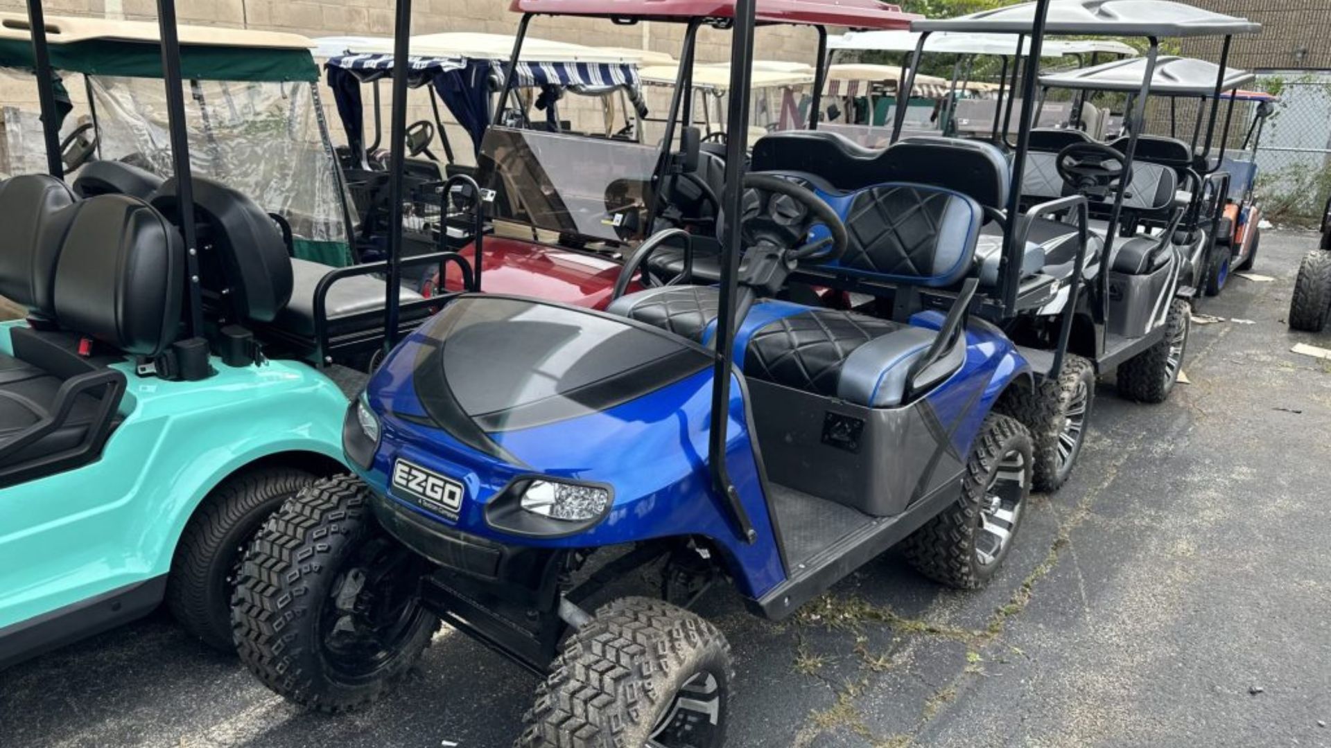 Essential checklist before booking your golf cart rental online today